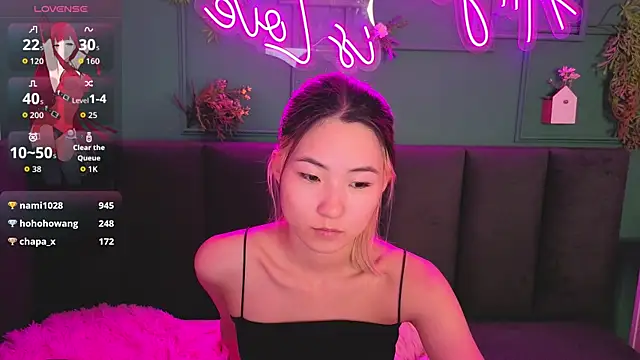 Runi_Asian élő XXX-chatje