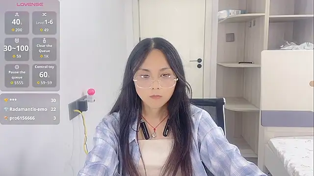 Chat XXX en directo de yishan-22