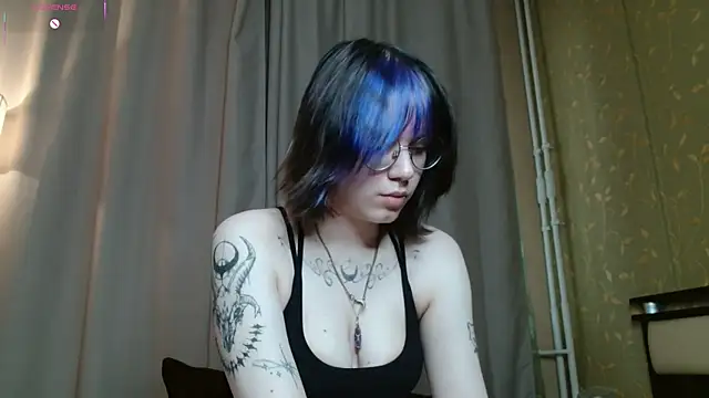 Živý XXX chat KellePourier