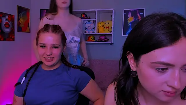 nymira's Live XXX Chat