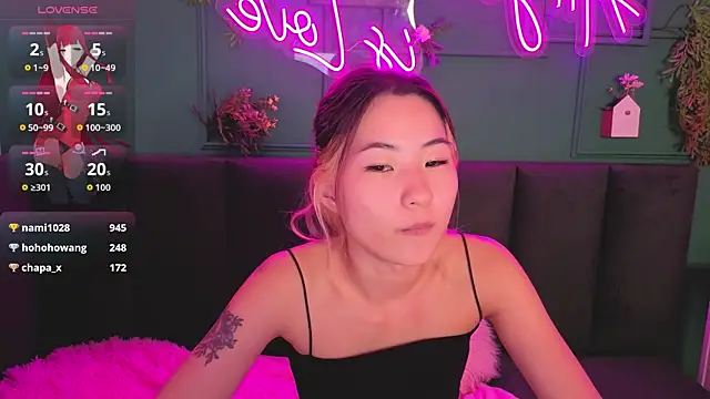 Chat +18 de Runi_Asian ao vivo