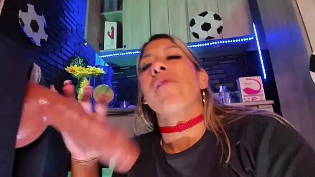 LaureenHills Live XXX-chat