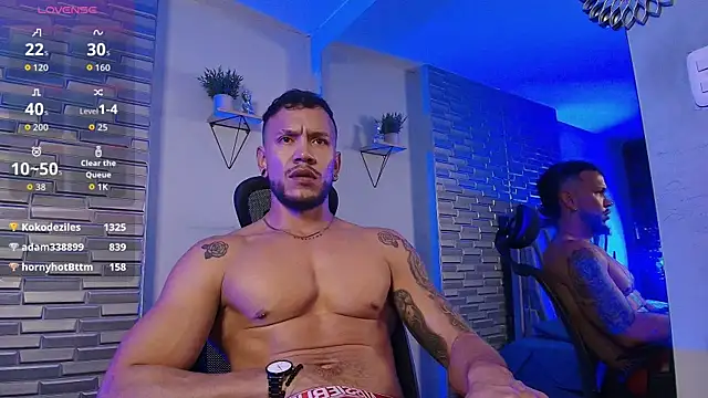צ'אט XXX בשידור חי של ARON_TAYLER01