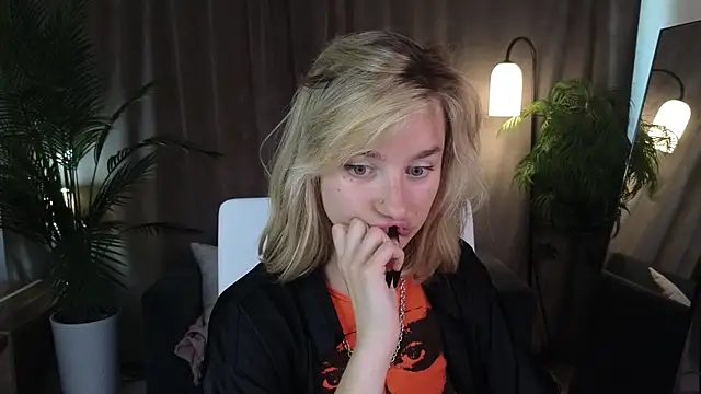 Chat XXX en directo de NoraMoreau