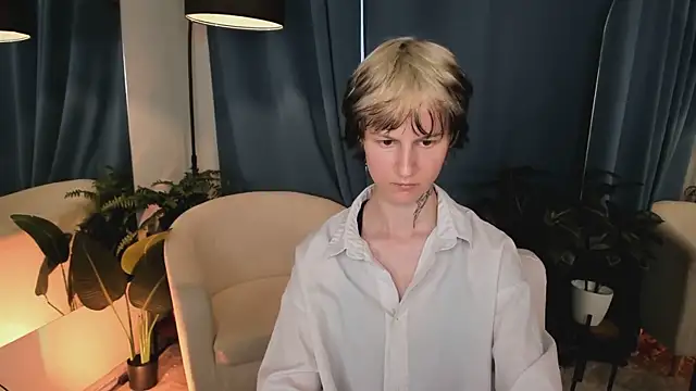 Senpai_Sins' Live XXX Chat