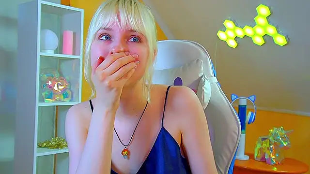 Chat +18 de HannahHollis ao vivo