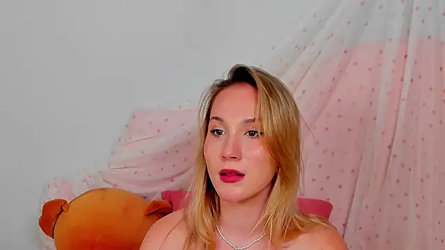 ElaraVoltage 라이브 XXX 채팅
