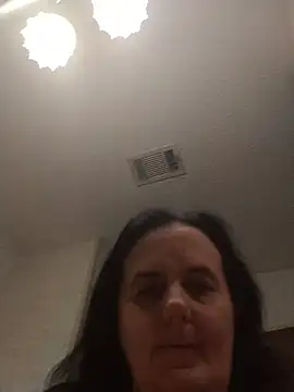 RuthAudrey Adlı Modelin Canlı XXX Sohbeti