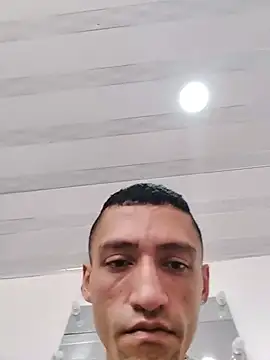 TuCanero23cm Chat XXX in diretta