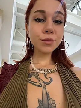 RosieDesire live XXX chat