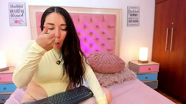AmbarClarck Live XXX-chat