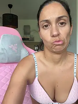 Živý XXX chat LaPetiteKim