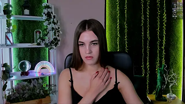 lina_fox12 Adlı Modelin Canlı XXX Sohbeti