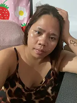 Czat XXX na żywo – -CLARAMommy-