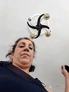 esineee Chat XXX live