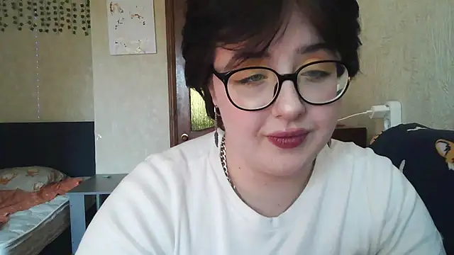 NessaLiberta Chat XXX live
