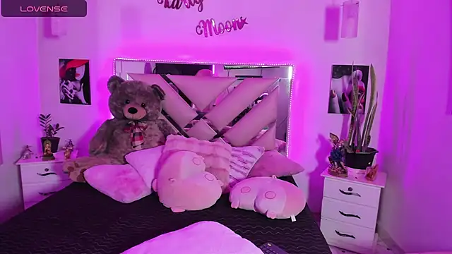 Karly_moonのライブXXXチャット