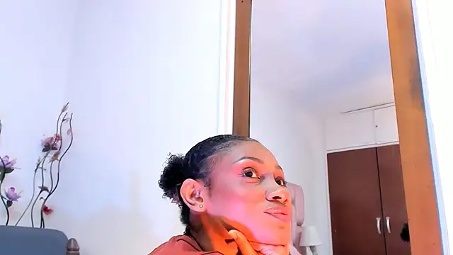 kamii_arias élő XXX-chatje