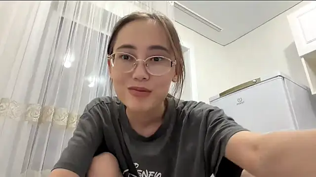 VickieTrudo 现场XXX聊天