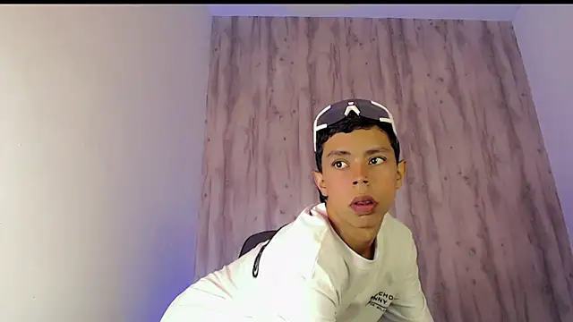 JeifMoon_ XXX чат на живо