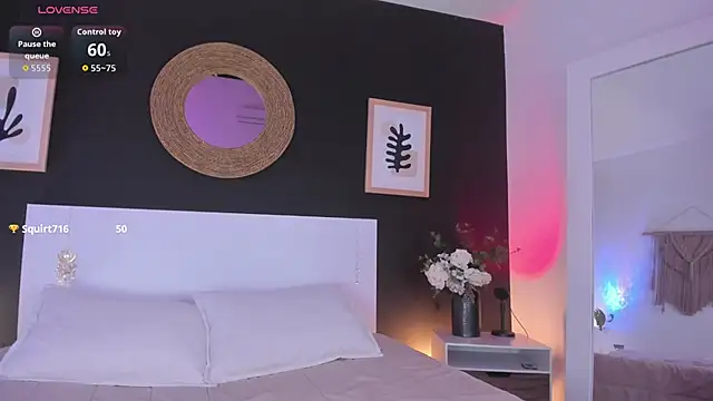 VioletPaket XXX чат на живо