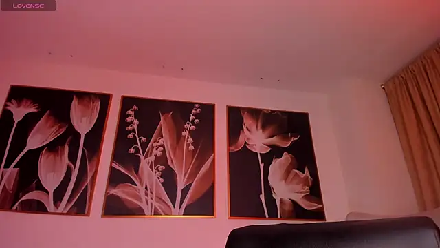 XXX chat uživo modela MilaLawrence