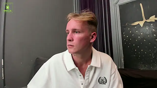 XXX chat uživo modela EdwinWilliams
