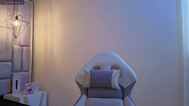 Dahiana_Dmour_'s Live XXX Chat