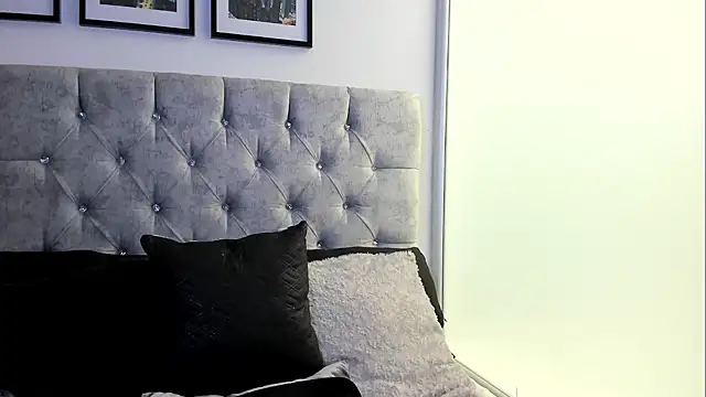 Isabella_Rossi_'s Live XXX Chat