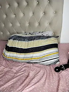 CuteBootyBae élő XXX-chatje