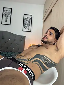 Maximiliano_ford 现场XXX聊天
