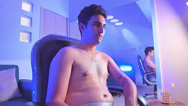 NOAH_SIN_ Chat XXX in diretta