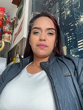 دردشة Sara-77 الجنسية المباشرة