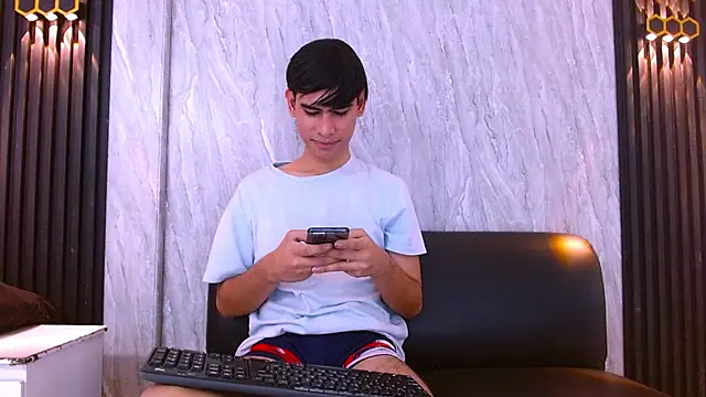 Kevin_Brooks1 live XXX chat