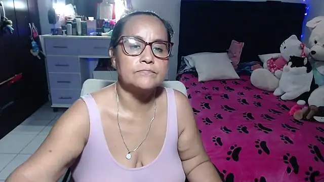 pervert_mommy_'s Live XXX Chat