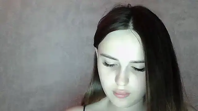 XXX chat uživo modela SweetLoraa