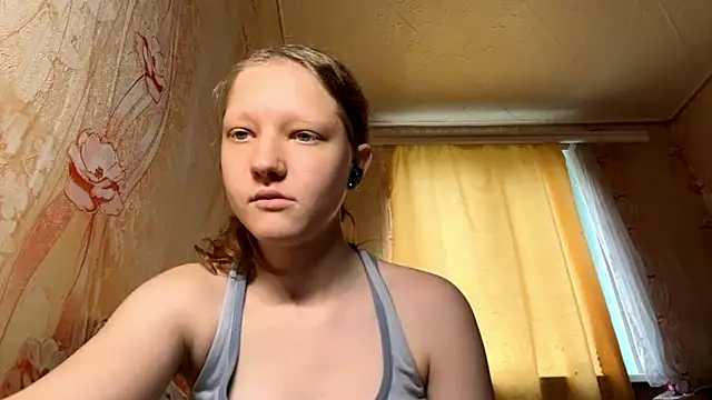 XXX chat uživo modela BirgitKamal