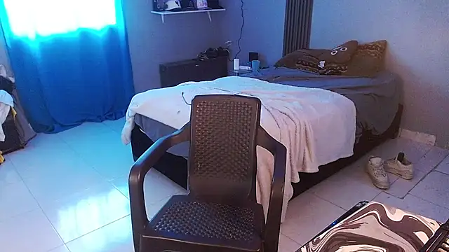 Mr_yisuzz's Live XXX Chat