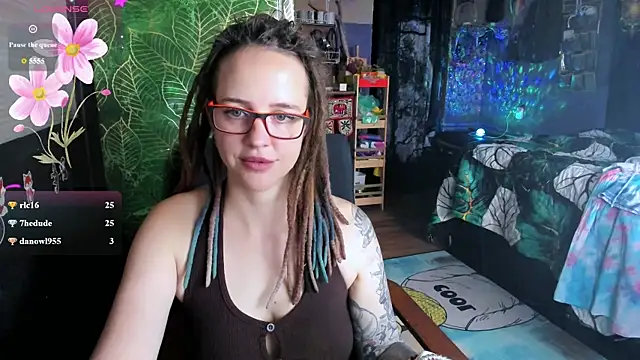 LisaFoxy_y's Live XXX Chat