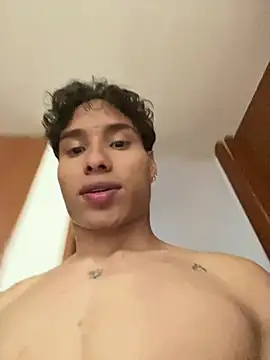 NelModel1 即時 XXX 聊天