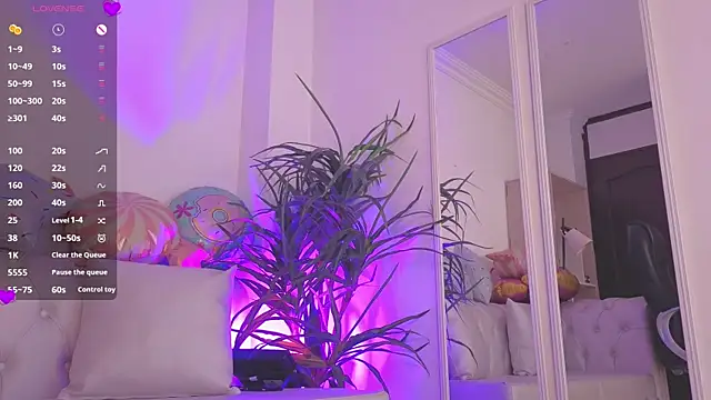 Aleejaa__'s Live XXX Chat