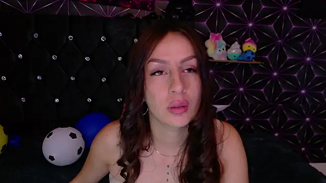 Miis_Beella's Live XXX Chat