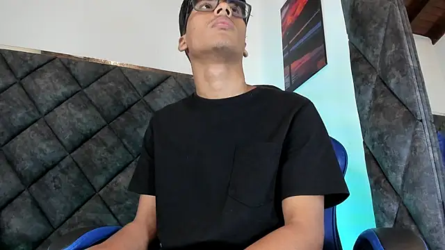 LiamKron Show in webcam