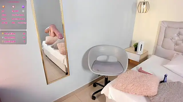 escarleth__ 现场XXX聊天