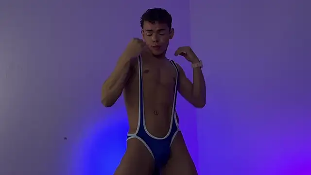 Nijinsky_LatinBoyのライブXXXチャット