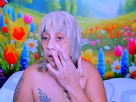 indianroxy Adlı Modelin Canlı XXX Sohbeti