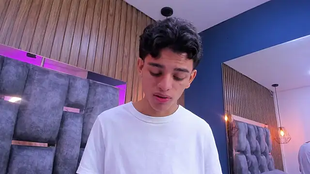 owen__johnsonのライブXXXチャット