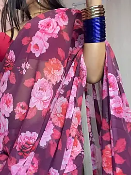 Berry_blossom Adlı Modelin Canlı XXX Sohbeti