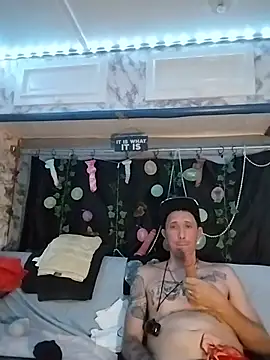 XXX chat uživo modela TuzdayG