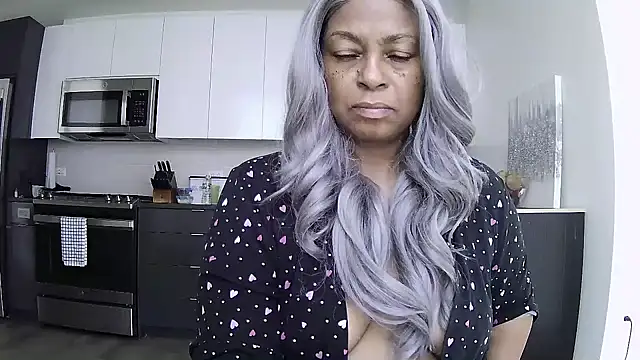 MSweetLindaParks' Live XXX Chat